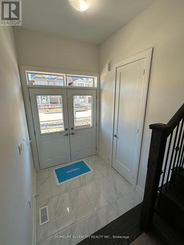 33 Spiers Road, Erin, ON - Indoor Photo Showing Other Room