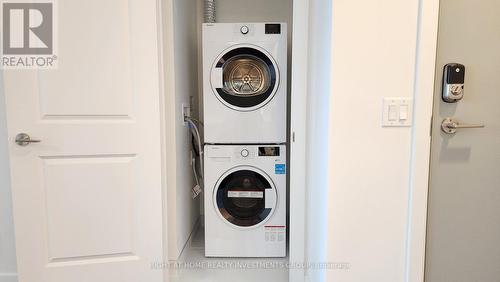 2507 - 50 Upper Mall Way, Vaughan, ON - Indoor Photo Showing Laundry Room