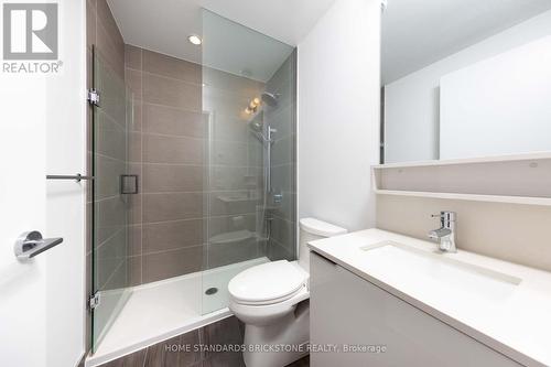 1909 - 5 Buttermill Avenue, Vaughan, ON - Indoor Photo Showing Bathroom