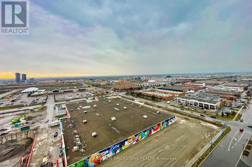 1909 - 5 Buttermill Avenue, Vaughan, ON - Outdoor With View