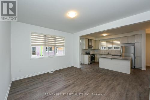 310 Calla Point, Milton, ON - Indoor Photo Showing Kitchen