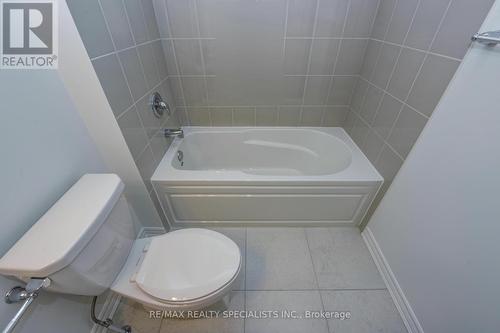 310 Calla Point, Milton, ON - Indoor Photo Showing Bathroom