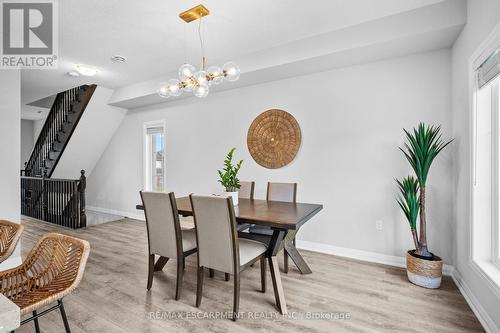 271 Dalgleish Trail, Hamilton, ON - Indoor Photo Showing Dining Room