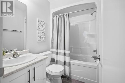 271 Dalgleish Trail, Hamilton, ON - Indoor Photo Showing Bathroom