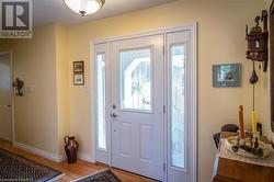 Large entry foyer - 