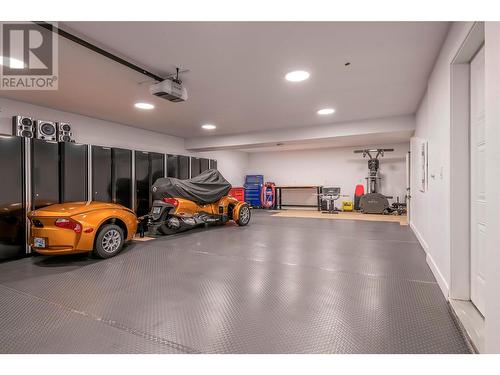 1039 Mt. Fosthall Drive Unit# 9, Vernon, BC - Indoor Photo Showing Garage