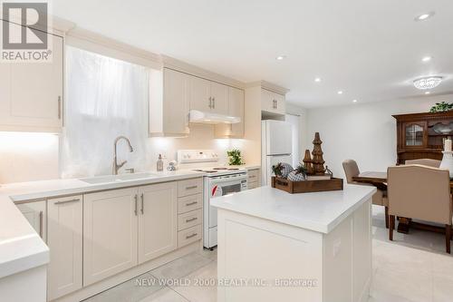 8071 Kipling Avenue, Vaughan, ON - Indoor Photo Showing Kitchen