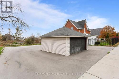 8071 Kipling Avenue, Vaughan, ON - Outdoor