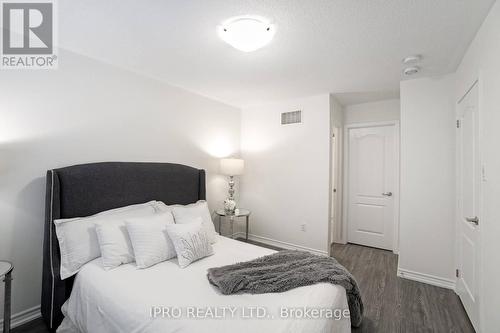 277 Casson Point, Milton, ON - Indoor Photo Showing Bedroom