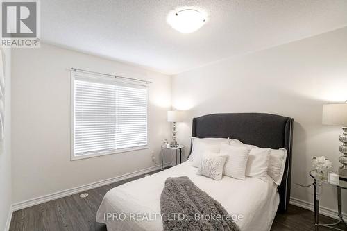 277 Casson Point, Milton, ON - Indoor Photo Showing Bedroom