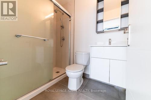 2214 - 60 Fredrick Street, Kitchener, ON - Indoor Photo Showing Bathroom