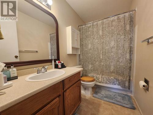 3644 Arnett Avenue, Prince George, BC - Indoor Photo Showing Bathroom