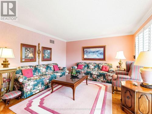 13 Morning Glory Way, Toronto, ON - Indoor Photo Showing Living Room