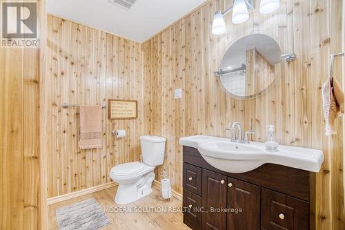 36 Hillcrest Avenue, Brantford, ON - Indoor Photo Showing Bathroom