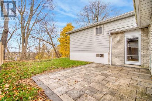 36 Hillcrest Avenue, Brantford, ON - Outdoor