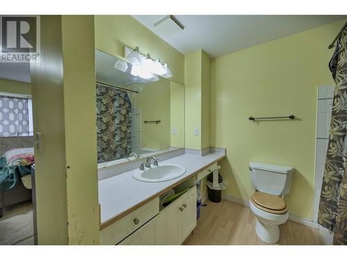 4805 Oleander Drive Unit# 1, Osoyoos, BC - Indoor Photo Showing Bathroom