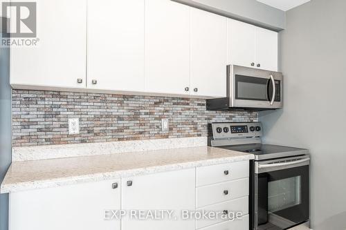 207 - 87 Aspen Springs Drive, Clarington, ON - Indoor Photo Showing Kitchen