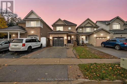 6 Wellington Avenue E, Oshawa, ON - Outdoor With Facade