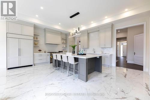 2340 Edward Leaver Trail E, Oakville, ON - Indoor Photo Showing Kitchen