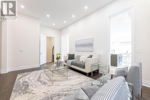 2340 Edward Leaver Trail E, Oakville, ON - Indoor Photo Showing Living Room