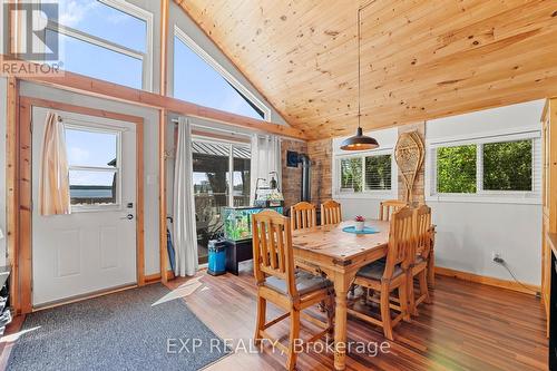 104 Fulsom Crescent, Kawartha Lakes, ON - Indoor Photo Showing Dining Room