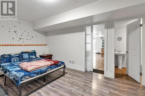 748 Little Hill Street, London, ON - Indoor Photo Showing Bedroom