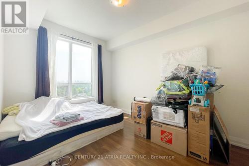 735 - 7161 Yonge Street, Markham, ON - Indoor Photo Showing Bedroom