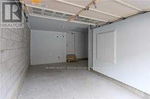 1135 Beachcomber Road, Mississauga, ON - Indoor Photo Showing Garage