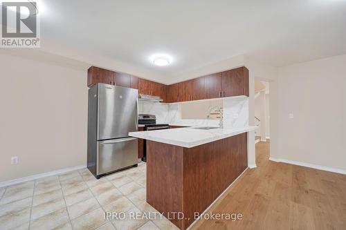 1204 Prestonwood Crescent, Mississauga, ON - Indoor Photo Showing Kitchen