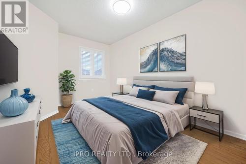 1204 Prestonwood Crescent, Mississauga, ON - Indoor Photo Showing Bedroom