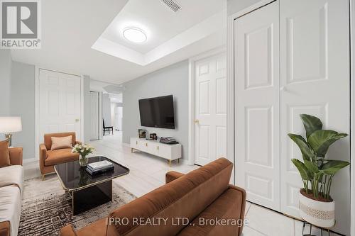 1204 Prestonwood Crescent, Mississauga, ON - Indoor Photo Showing Other Room