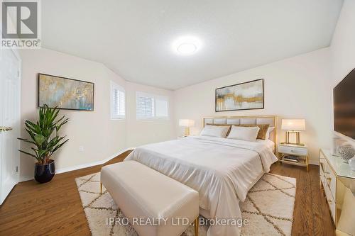 1204 Prestonwood Crescent, Mississauga, ON - Indoor Photo Showing Bedroom