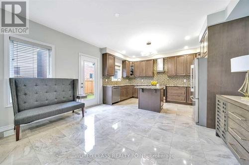 14 Loomis Road, Brampton, ON - Indoor Photo Showing Kitchen