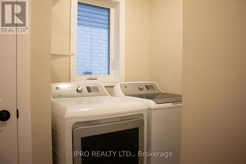 32 Ambrosia Path, St. Thomas, ON - Indoor Photo Showing Laundry Room