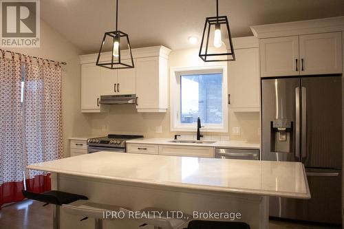 32 Ambrosia Path, St. Thomas, ON - Indoor Photo Showing Kitchen With Double Sink