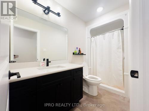 32 Ambrosia Path, St. Thomas, ON - Indoor Photo Showing Bathroom