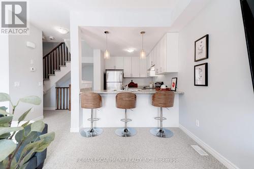 9 Lakewalk Drive, Hamilton, ON - Indoor Photo Showing Kitchen