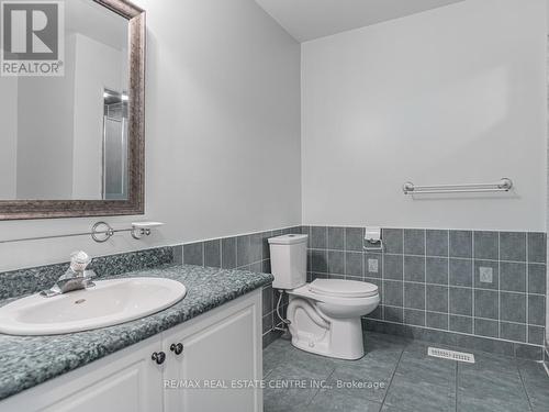 3856 Coachman Circle, Mississauga, ON - Indoor Photo Showing Bathroom