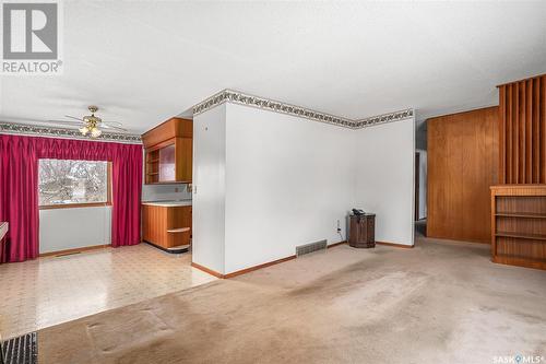 339 Witney Avenue S, Saskatoon, SK - Indoor Photo Showing Other Room