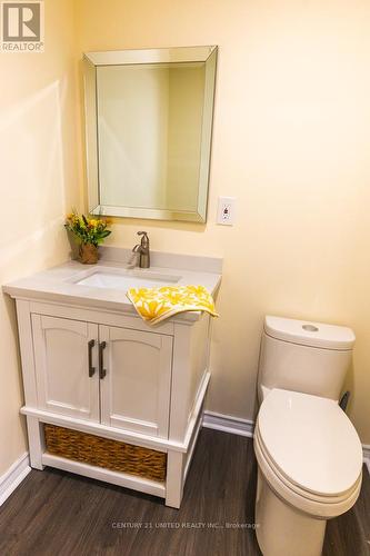 856 Emery Way, Peterborough (Monaghan), ON - Indoor Photo Showing Bathroom