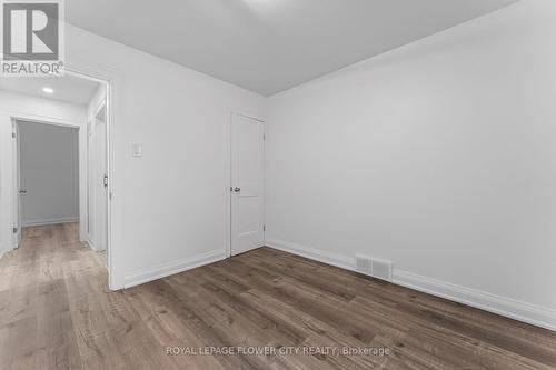 304 Wallace Avenue S, Welland, ON - Indoor Photo Showing Other Room