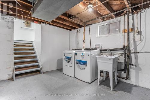 304 Wallace Avenue S, Welland, ON - Indoor Photo Showing Laundry Room