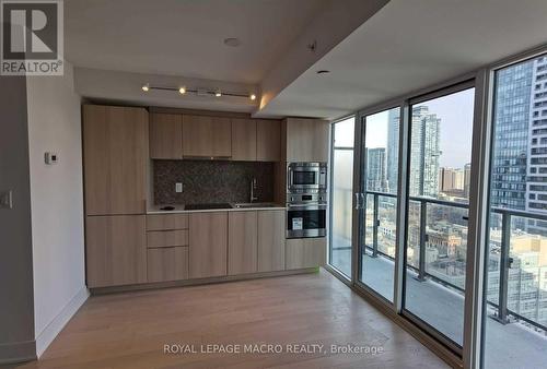 2303 - 955 Bay Street, Toronto, ON - Indoor