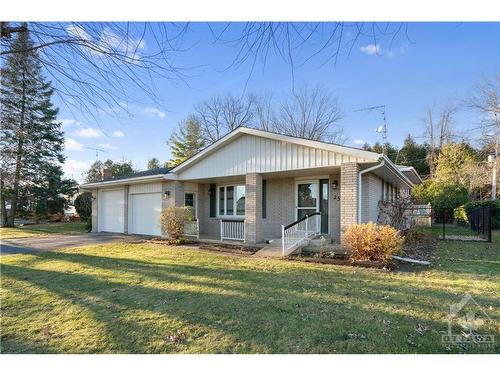 25 Hoople Street, Ingleside, ON 