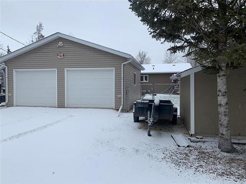 538 Hazel Ave, Winnipeg Beach, MB 