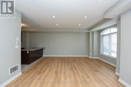 69 - 2435 Greenwich Drive, Oakville, ON - Indoor Photo Showing Other Room