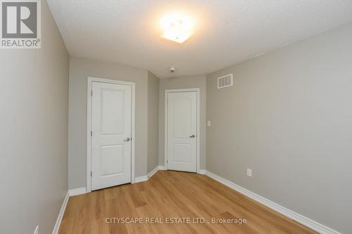 69 - 2435 Greenwich Drive, Oakville, ON - Indoor Photo Showing Other Room