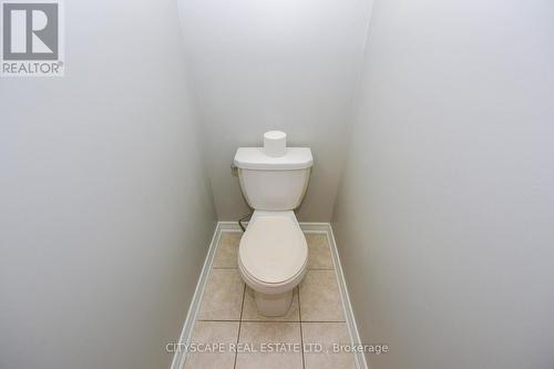 69 - 2435 Greenwich Drive, Oakville, ON - Indoor Photo Showing Bathroom