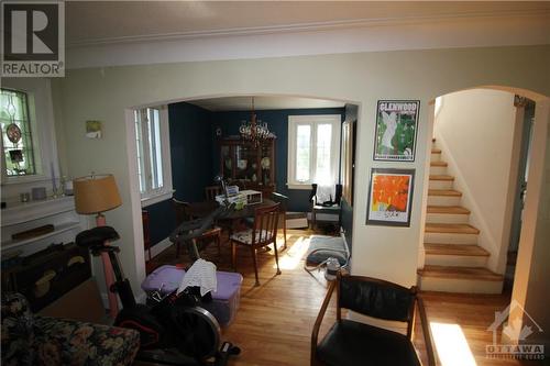 Living / Dining Room - 10 Garrison Street, Ottawa, ON 