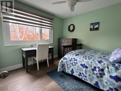 33 Cheval Drive, Grimsby, ON - Indoor Photo Showing Bedroom